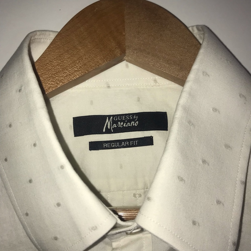 Guess By Marciano Regular fit size L - Picture 2 of 15